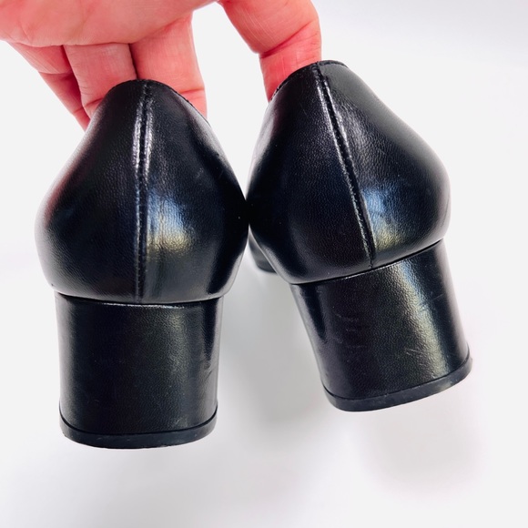 SALVATORE FERRAGAMO Italy block heal pumps - Picture 9 of 9